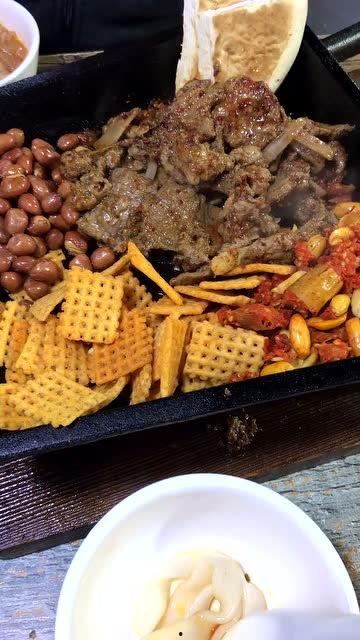 洋山网红砂锅店,一锅热辣，尽享人间烟火气