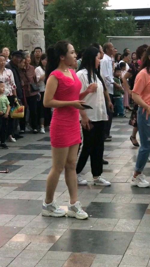 恶搞网红广场舞下载,欢乐无限，笑料横生的舞蹈盛宴