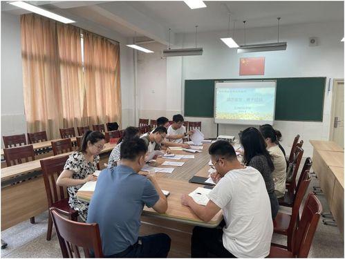 瓜洲初级中学诸光老师,教育之光，照亮学子成长之路